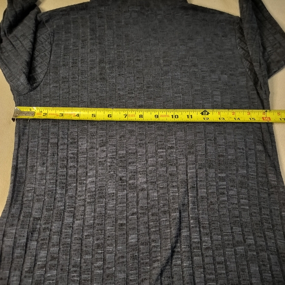 Boohoo Gray Textured Long Sleeve Top. - Picture 6 of 12